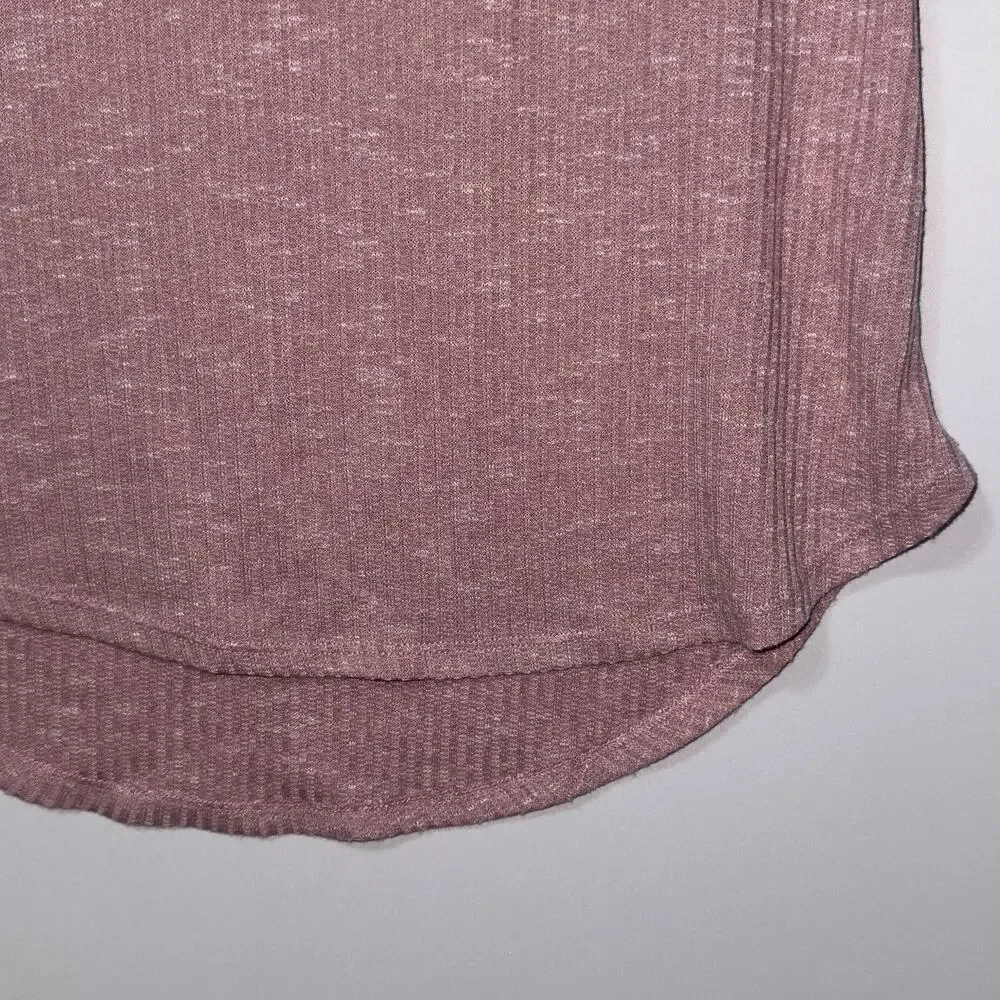 Almost Famous pink v neck top women’s size XL - Picture 4 of 9